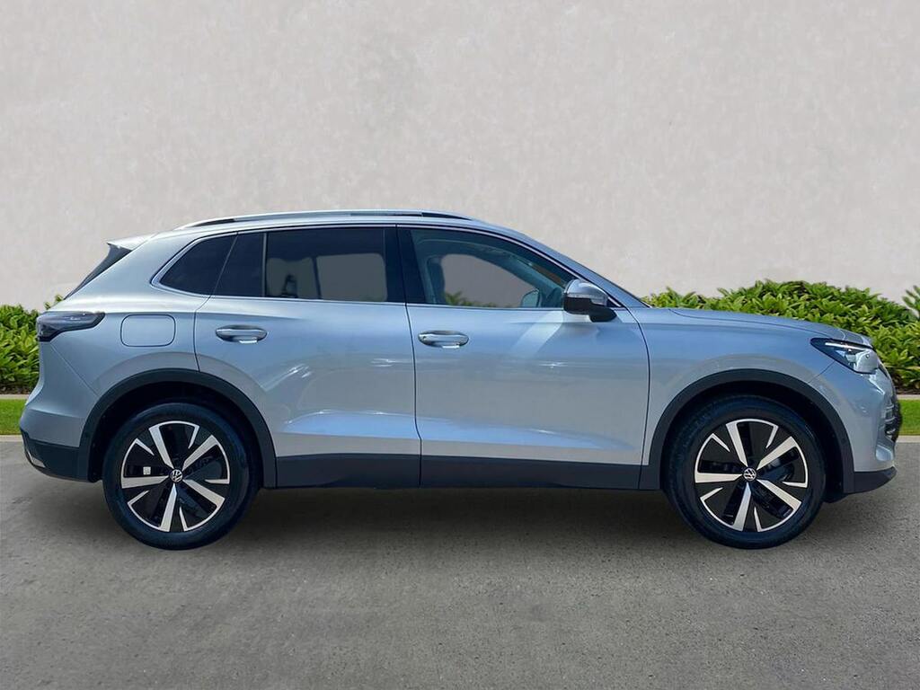 Volkswagen Tiguan 1.5 Etsi 150 Elegance Dsg Silver #2