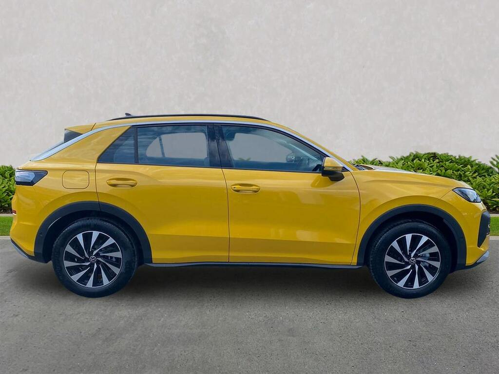 Volkswagen T-Roc 1.5 Etsi Life Dsg NG26VJP Yellow #3