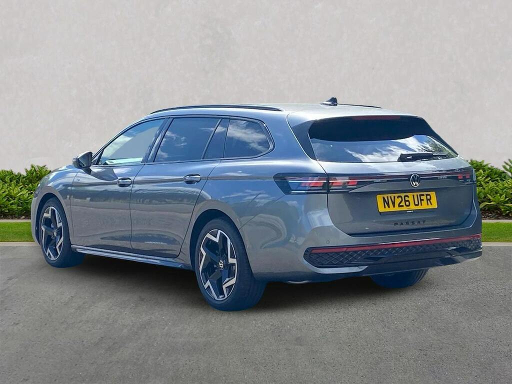 Volkswagen Passat 1.5 Etsi R-line Dsg Grey #2