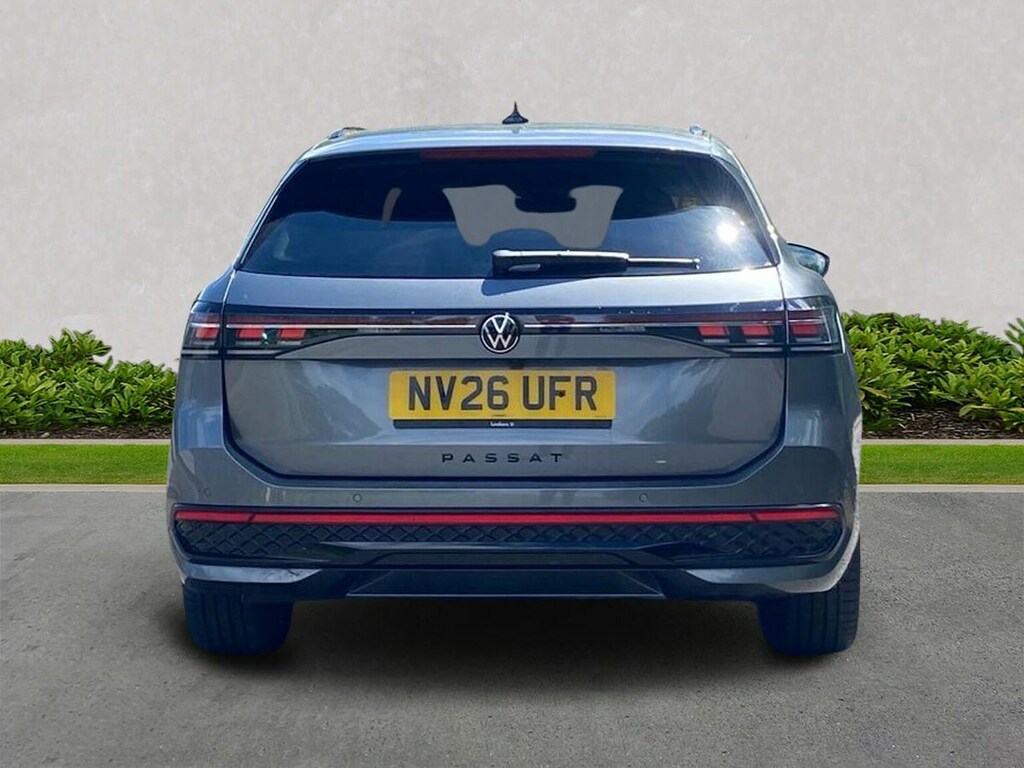 Volkswagen Passat 1.5 Etsi R-line Dsg Grey #4
