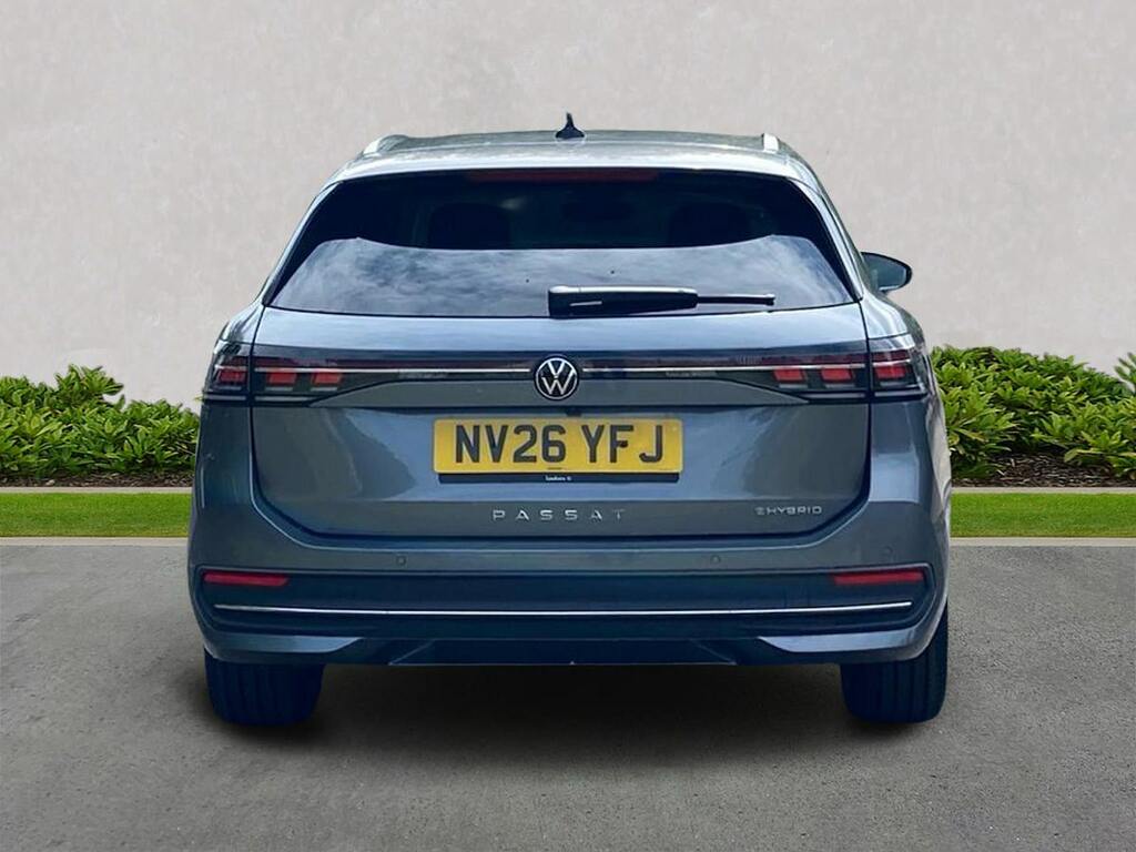 Volkswagen Passat 1.5 Tsi Ehybrid Match Dsg Grey #4