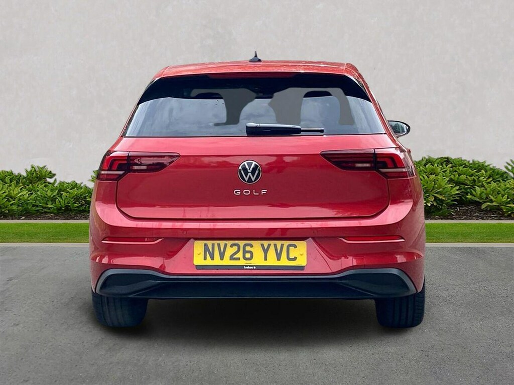 Volkswagen Golf 1.5 Tsi 150 Match Red #4