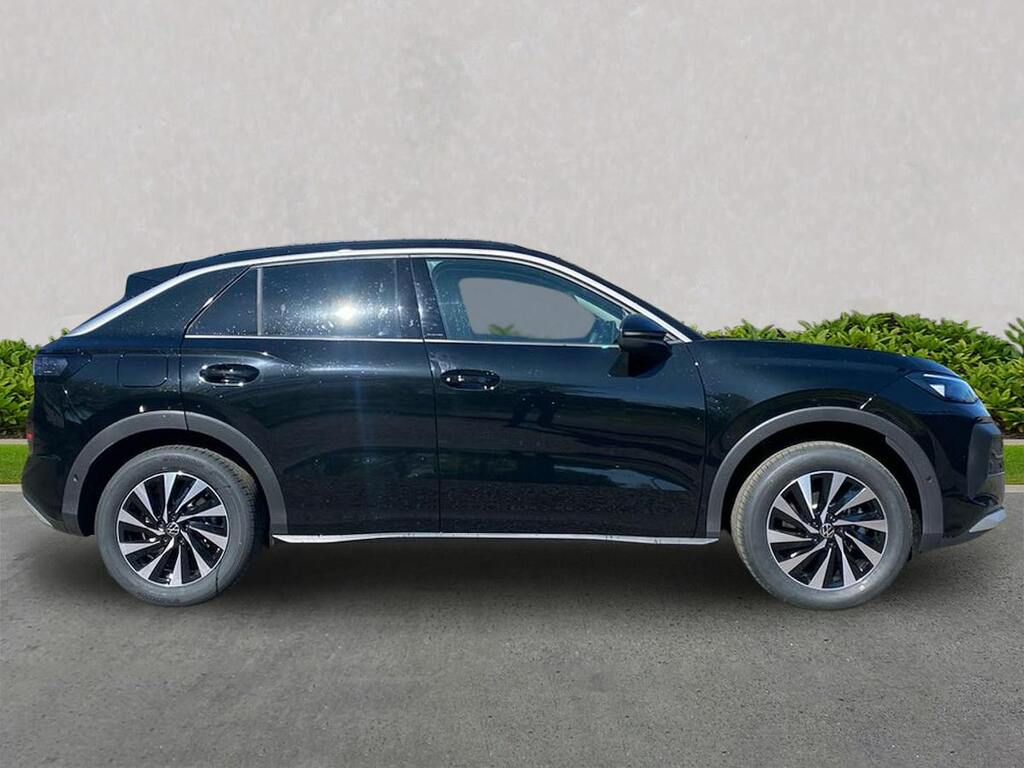 Volkswagen T-Roc 1.5 Etsi 150 Life Dsg NU26OFK Black #3