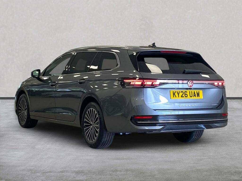 Volkswagen Passat 1.5 Tsi Ehybrid 19.7Kwh Elegance Estate Grey #2