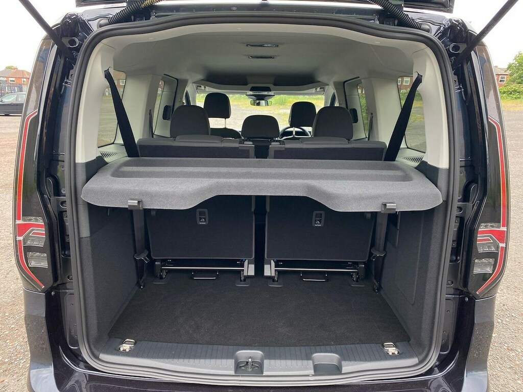 Volkswagen Caddy Maxi Life 2.0 Tdi Life Euro 6 Ss Black #9