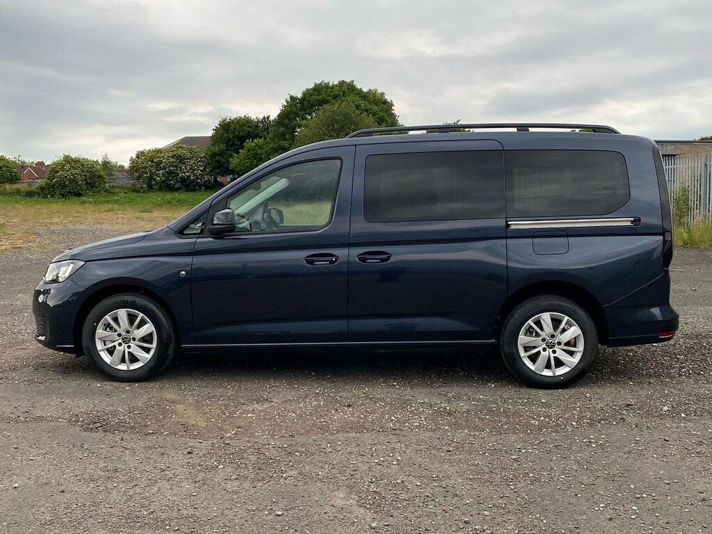 Volkswagen Caddy Maxi Life 1.5 Tsi Life 116 Dsg Tech Pack Blue #6
