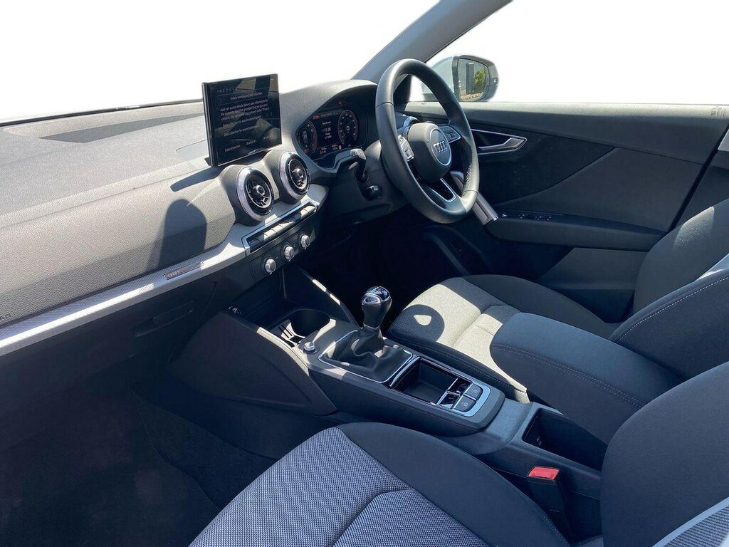 Audi Q2 Audi Q2 Estate 35 Tfsi S Line S Tronic White #7