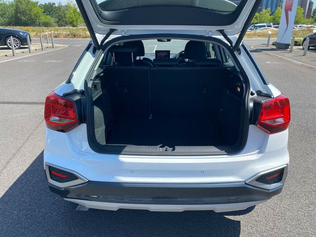 Audi Q2 Audi Q2 Estate 35 Tfsi S Line S Tronic White #17