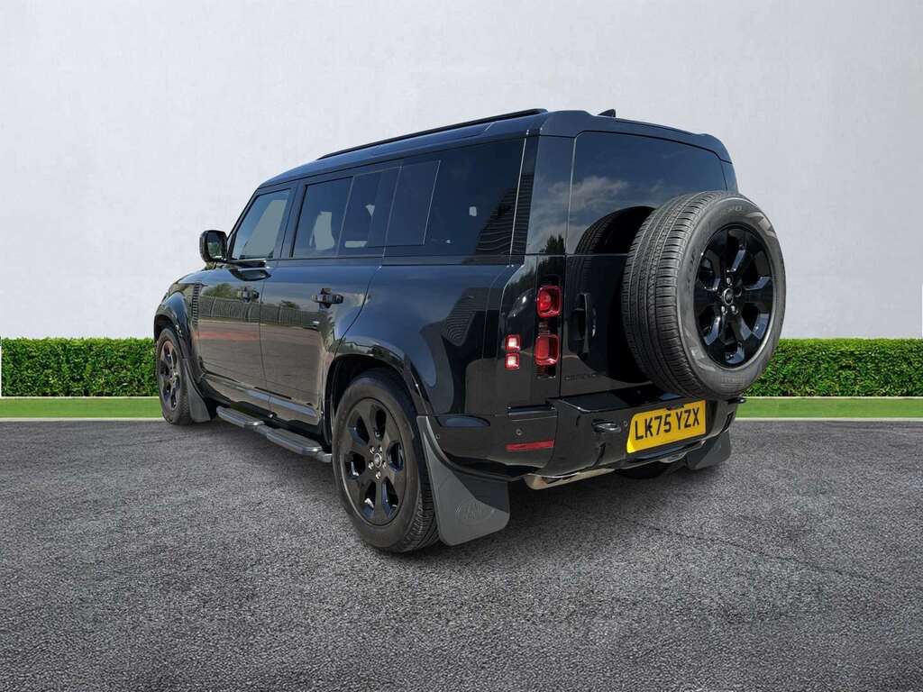 Land Rover Defender 110 3.0 D250 X-dynamic Se 110 Black #2