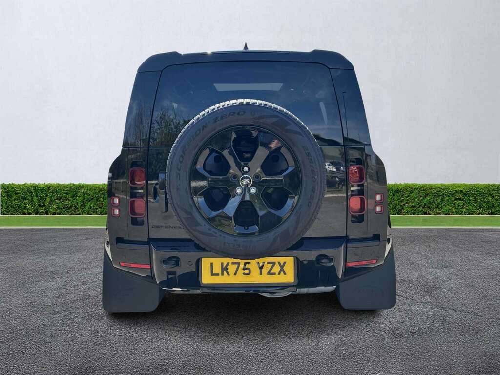 Land Rover Defender 110 3.0 D250 X-dynamic Se 110 Black #6