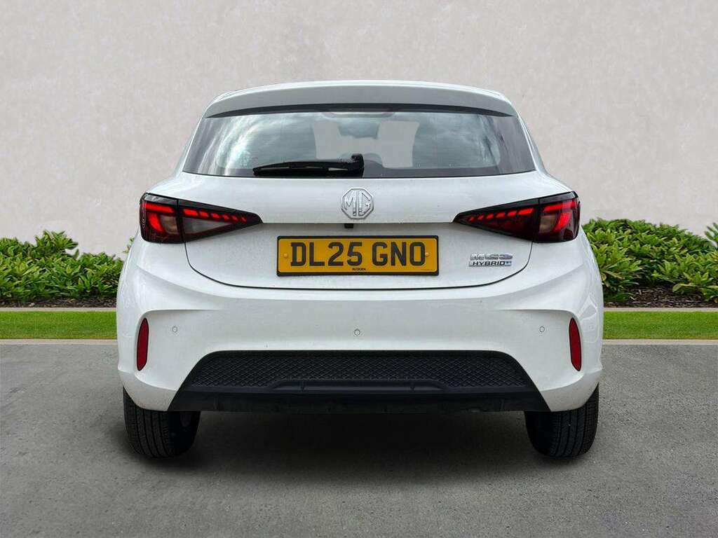 MG MG3 1.5 Hybrid Se White #4