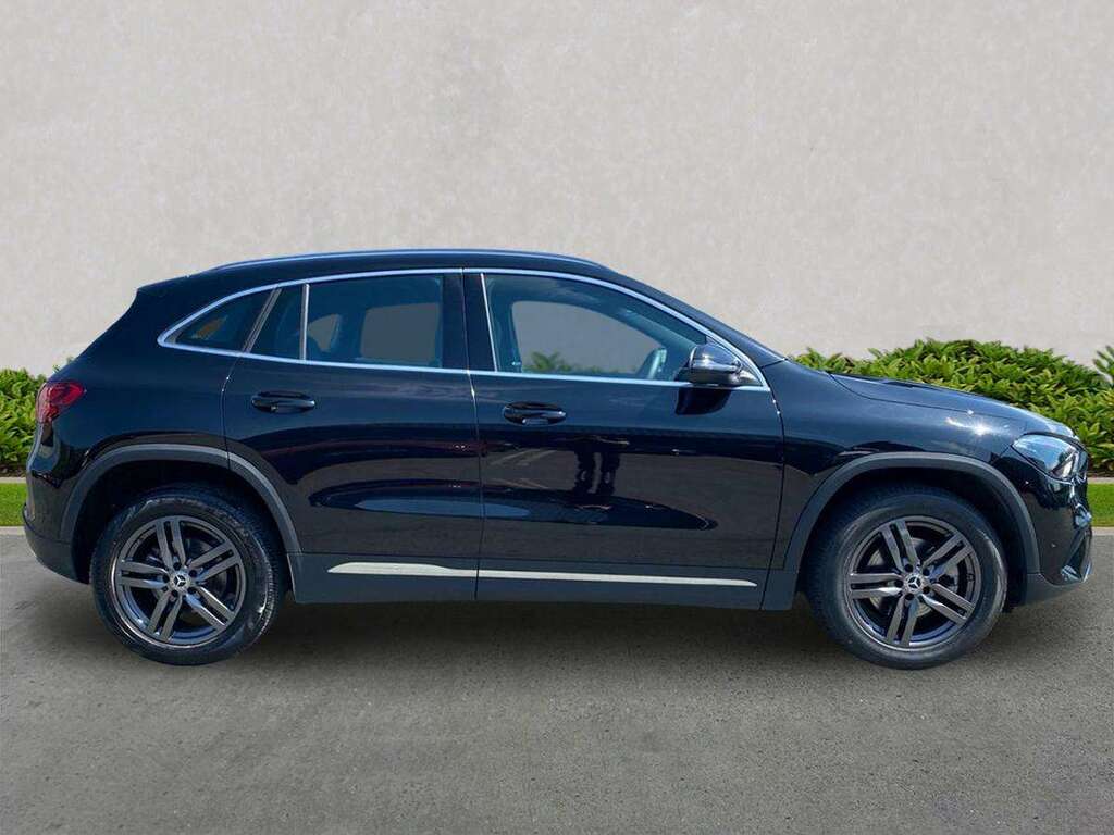 Mercedes-Benz GLA Class Gla 180 Sport Edition KN25PXB Black #3