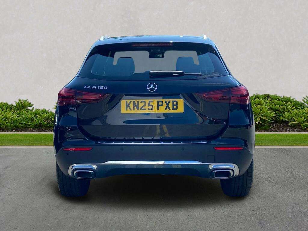 Mercedes-Benz GLA Class Gla 180 Sport Edition KN25PXB Black #4