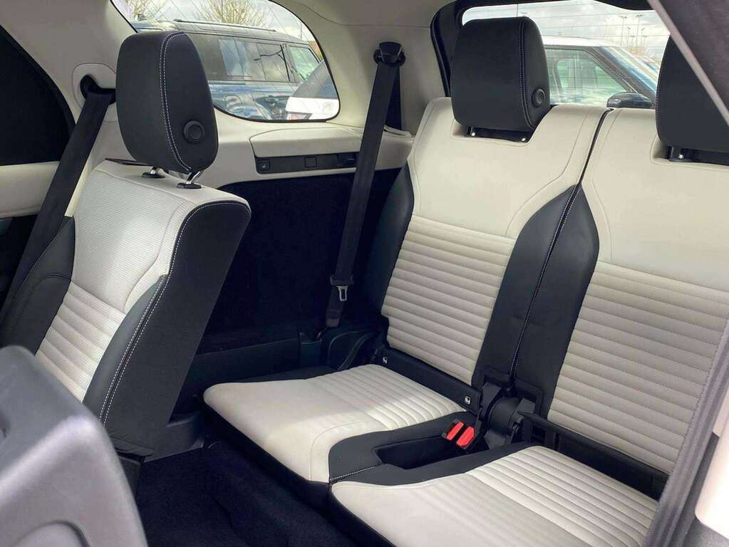Land Rover Discovery 3.0 D300 Mhev Metropolitan Edition Suv Silver #32