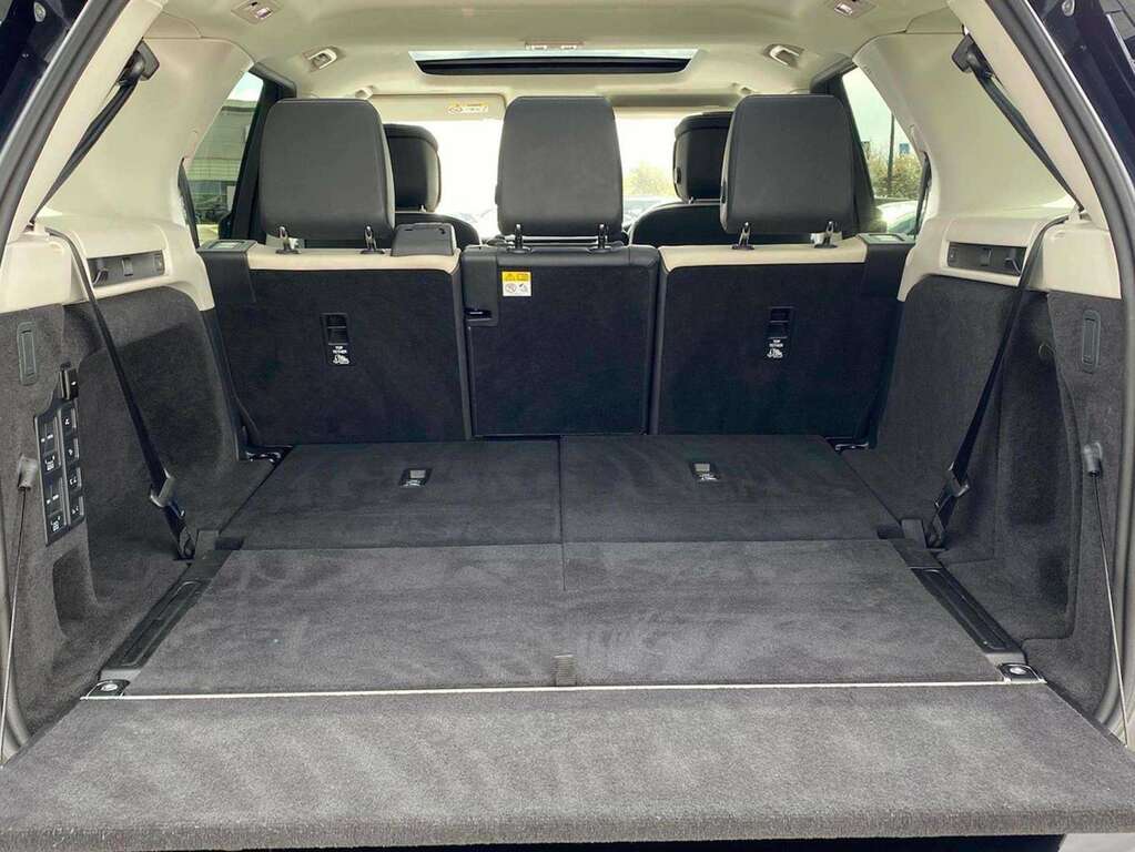 Land Rover Discovery 3.0 D300 Mhev Metropolitan Edition Suv Silver #11