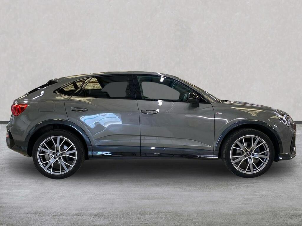 Audi Q3 Audi Q3 Sportback O Black Edition 35 Tfsi 150 Ps RA24OFD Grey #3