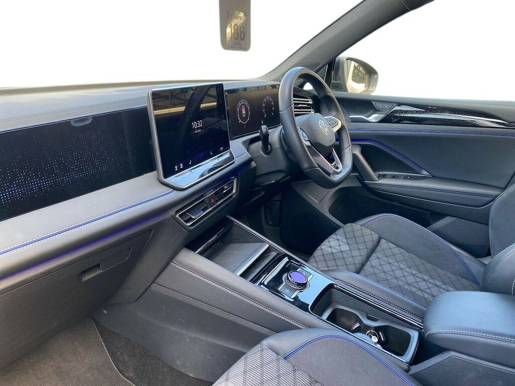 Volkswagen Tiguan 1.5 Etsi Mhev R-line Suv Hybrid Dsg Eur GV24PKK Black #6