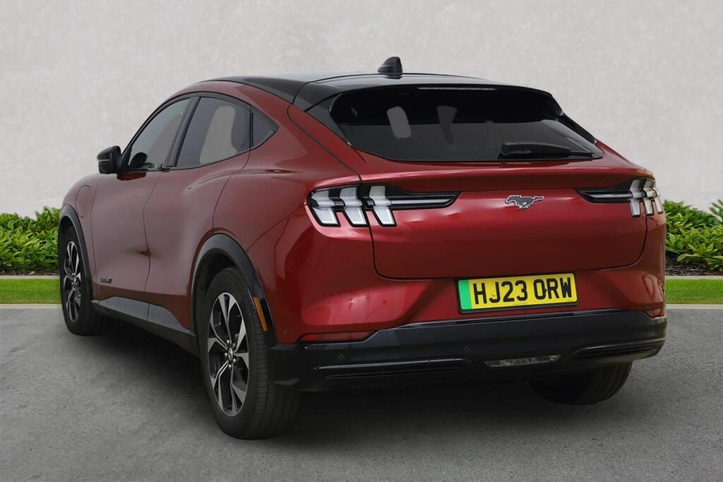 Ford Mustang Mach-E Extended Range 91Kwh Suv 2 Red #5