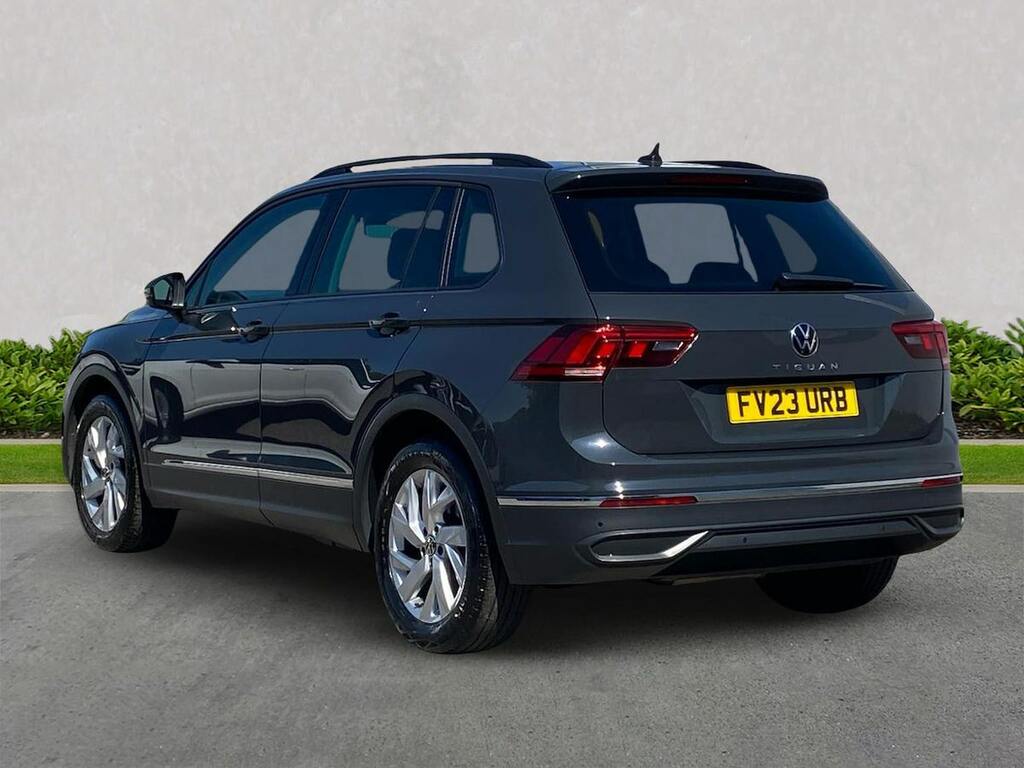Volkswagen Tiguan 2.0 Tdi Life Suv Dsg Euro 6 Ss 150 FV23URB Grey #2