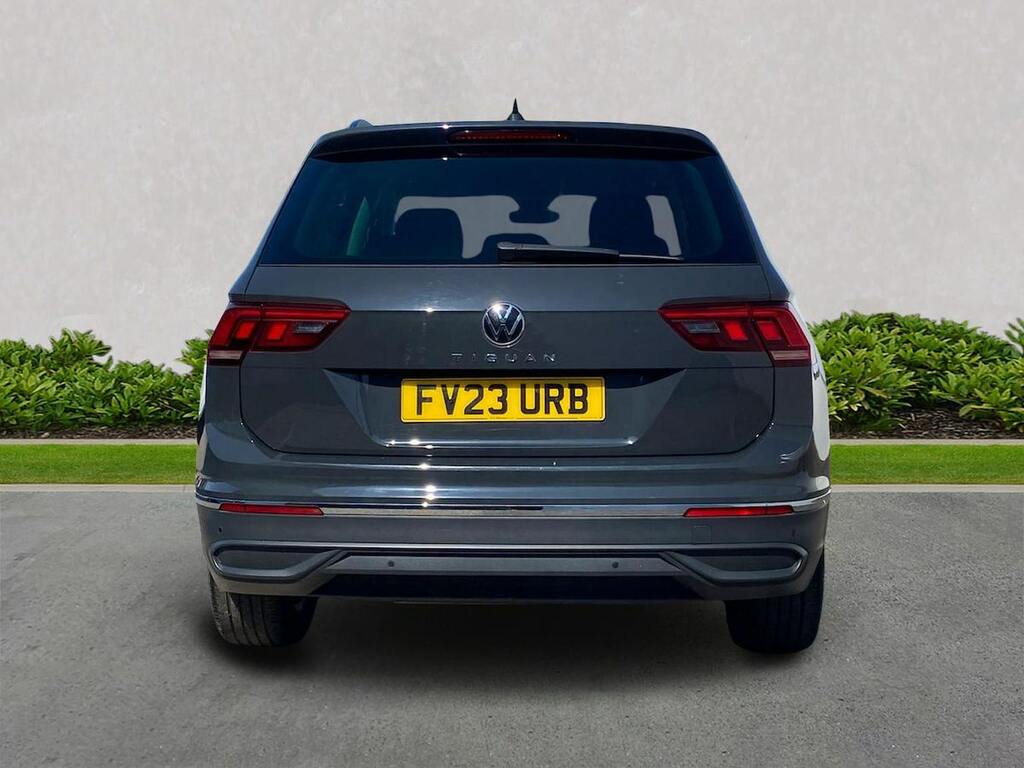 Volkswagen Tiguan 2.0 Tdi Life Suv Dsg Euro 6 Ss 150 FV23URB Grey #4