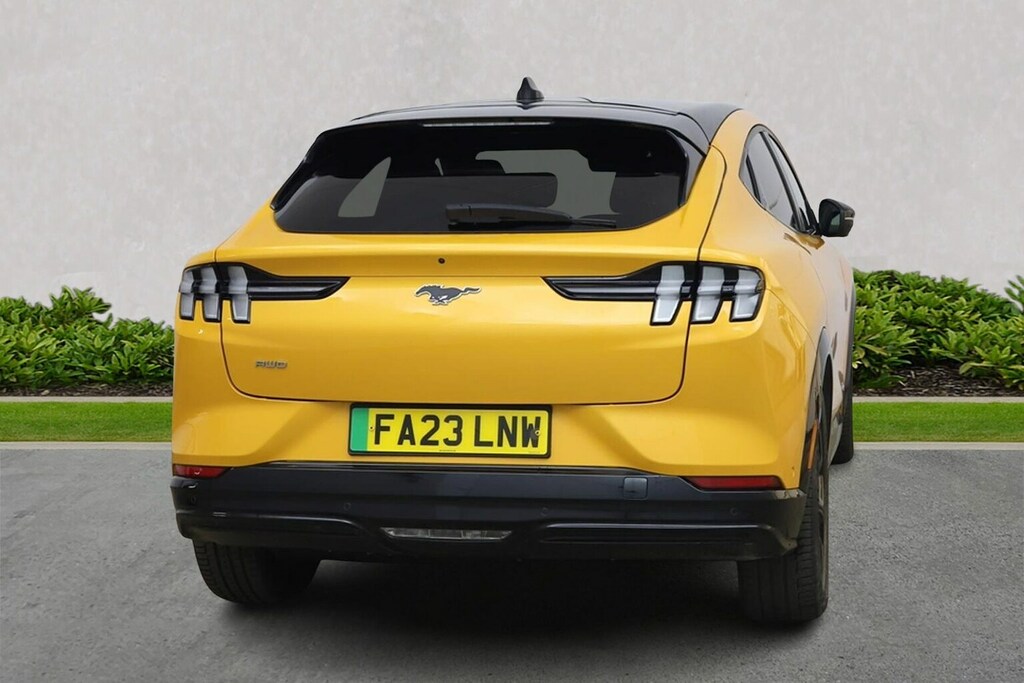 Ford Mustang Mach-E Extended Range 91Kwh Suv Aw Orange #4