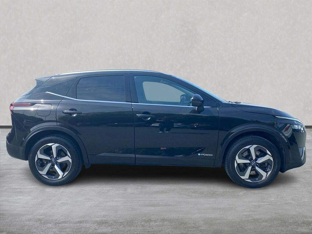 Nissan Qashqai 1.5 E-power N-connecta Glass Roof Black #3