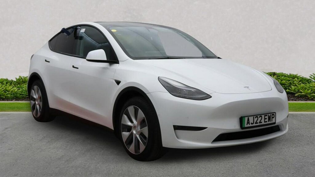 Tesla Model Y Dual Motor Long Range Suv 4Wde White