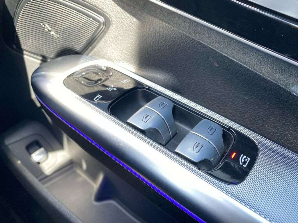Mercedes-Benz EQE 350 91Kwh Exclusive Luxury Black #21