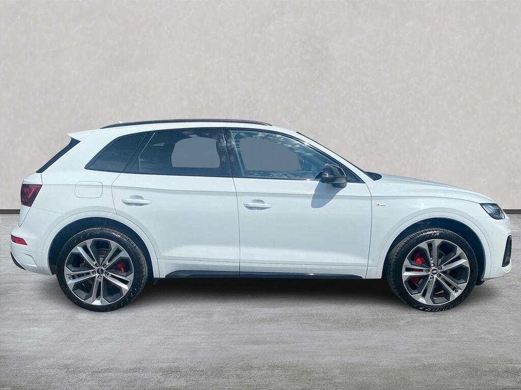 Audi Q5 2.0 Tdi 40 Edition 1 Suv S Tronic Quatt MJ71DPE White #3