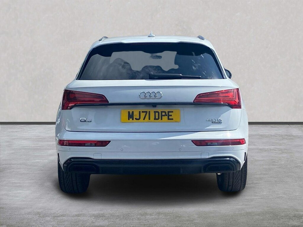 Audi Q5 2.0 Tdi 40 Edition 1 Suv S Tronic Quatt MJ71DPE White #4