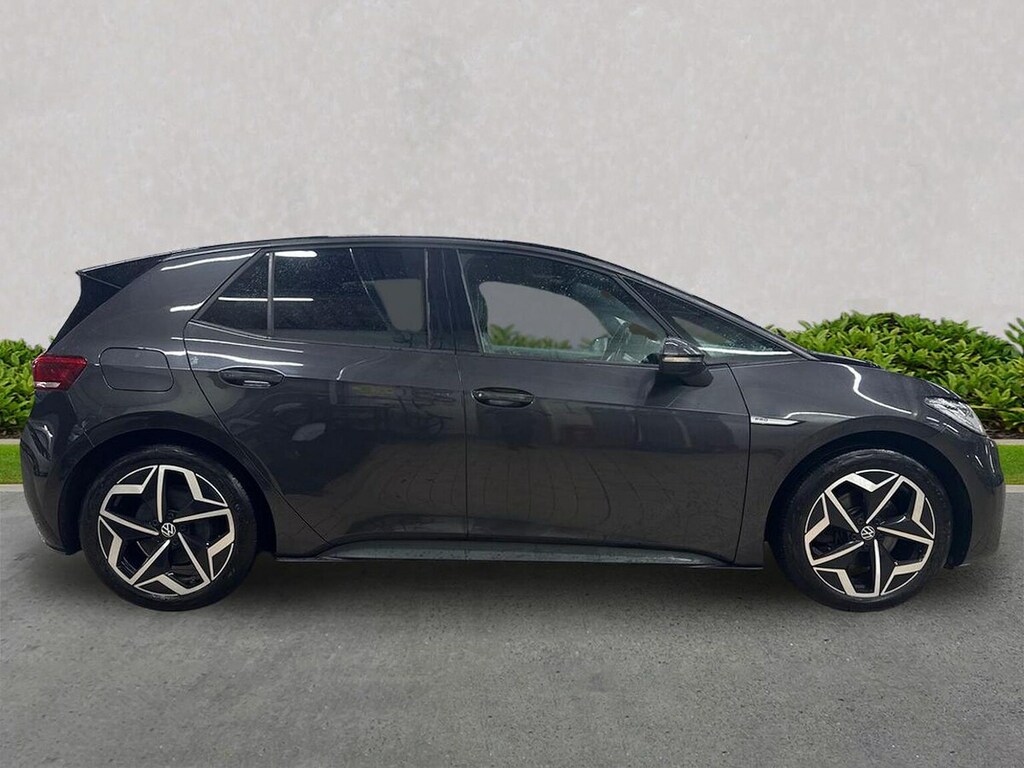 Volkswagen ID.3 Pro Performance 58Kwh Family Hatchback Electri Grey #3