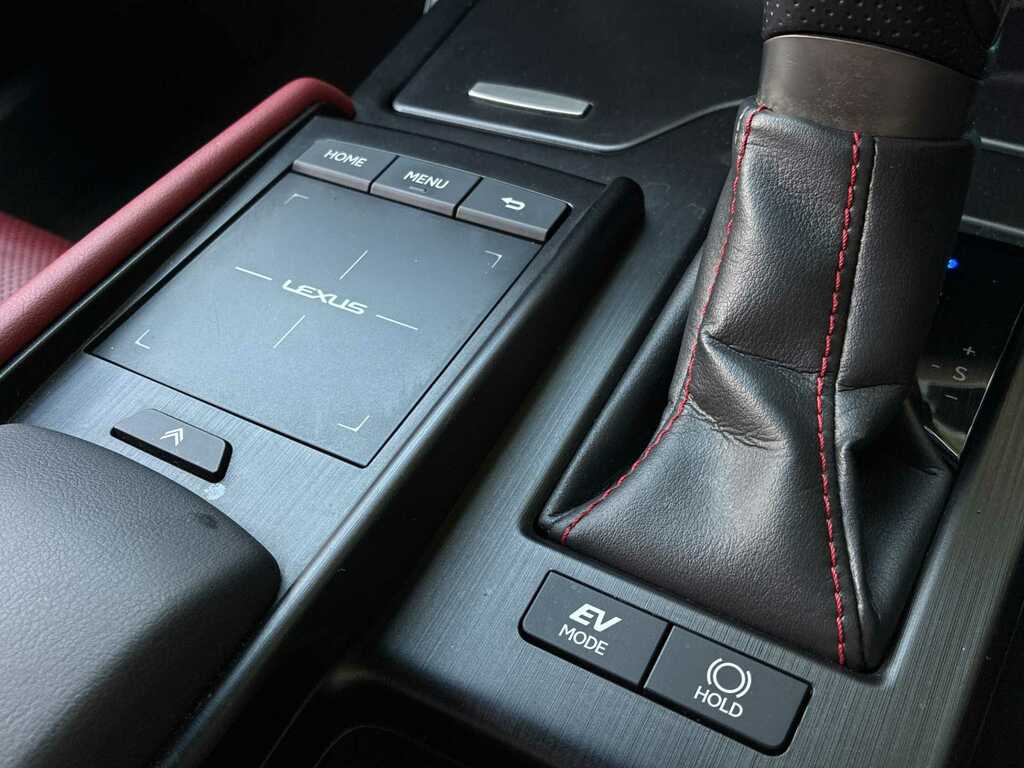 Lexus ES 300H 2.5 F-sport Cvt With Takumi Pack Red #34