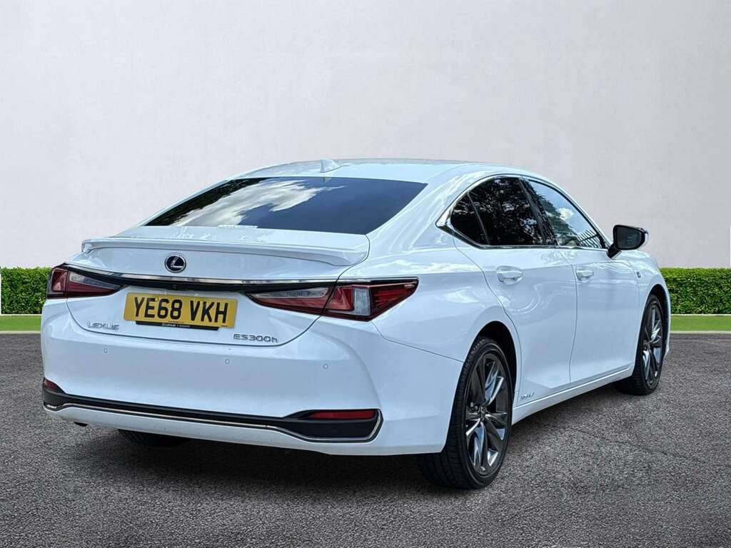 Lexus ES 300H 2.5 F-sport Cvt With Takumi Pack Red #17
