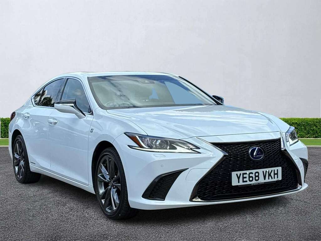 Lexus ES 300H 2.5 F-sport Cvt White