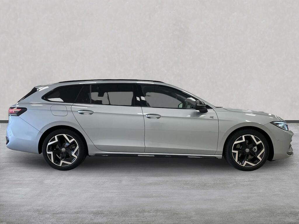 Volkswagen Passat 1.5 Etsi Mhev R-line Estate Hybrid Dsg NG26XAH Silver #2