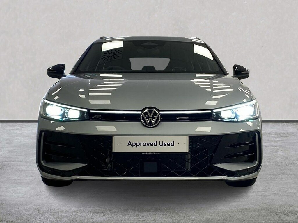 Volkswagen Passat 1.5 Etsi Mhev R-line Estate Hybrid Dsg NG26XAH Silver #4