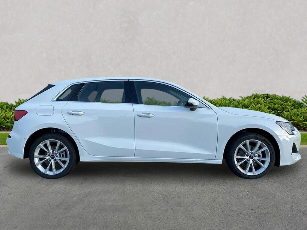 Audi A3 1.5 Tfsie 40 Sport Sportback Plug-in Hy White #3