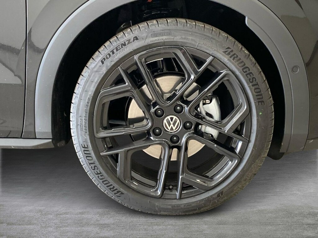 Volkswagen T-Roc 1.5 Etsi 150 R-line Dsg Black #6