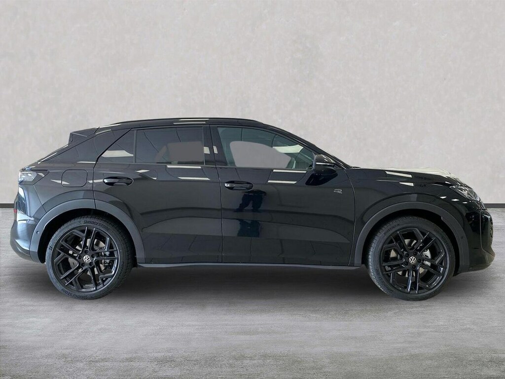 Volkswagen T-Roc 1.5 Etsi 150 R-line Dsg Black #3