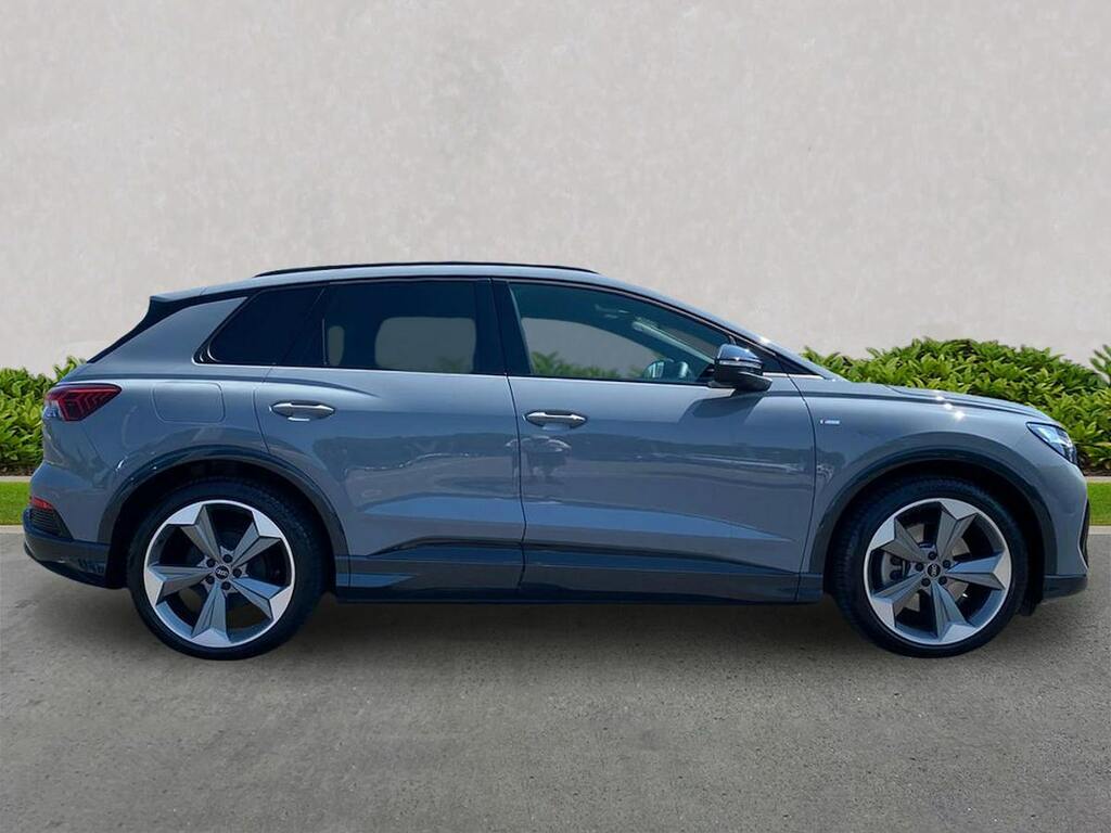 Audi Q4 E Tron 210Kw 45 82Kwh Black Edition RK26CPE Grey #3