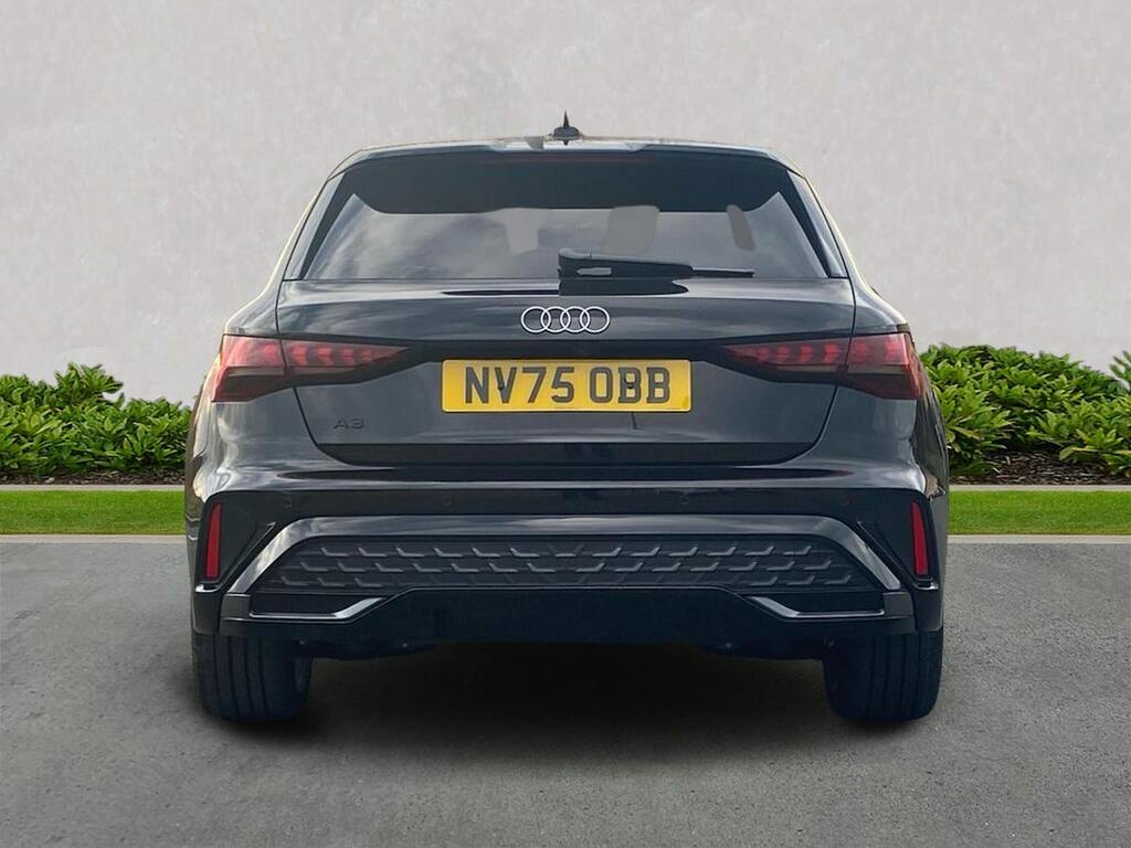Audi A3 1.5 Tfsie S Line Sportback Plug-in Hybr Black #4