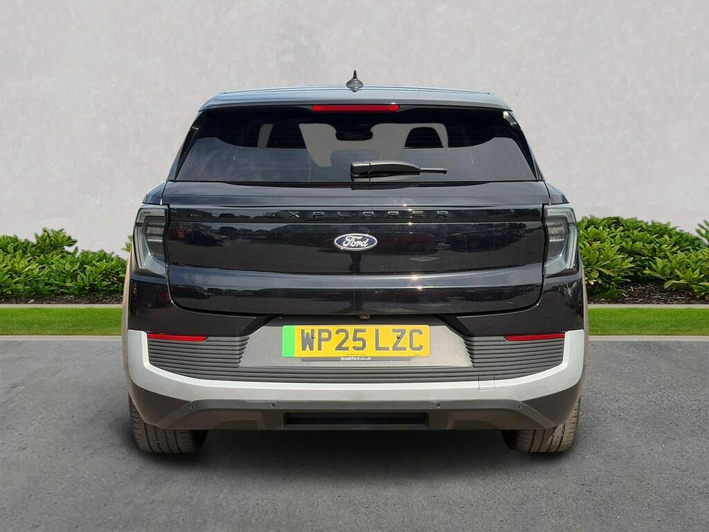 Ford Explorer Extended Range 77Kwh Premium Suv Black #4
