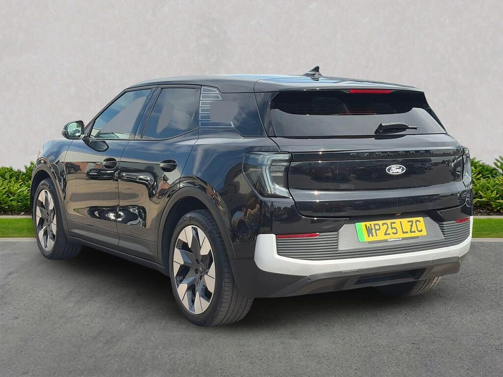 Ford Explorer Extended Range 77Kwh Premium Suv Black #2