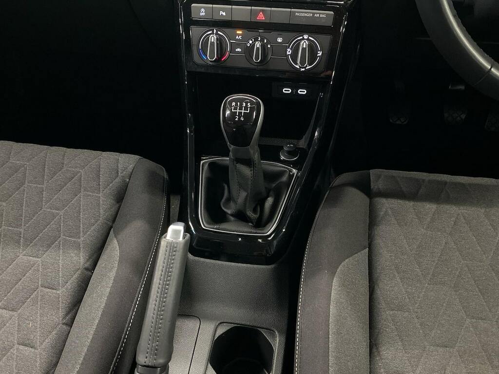 Volkswagen T-Cross Match White #13
