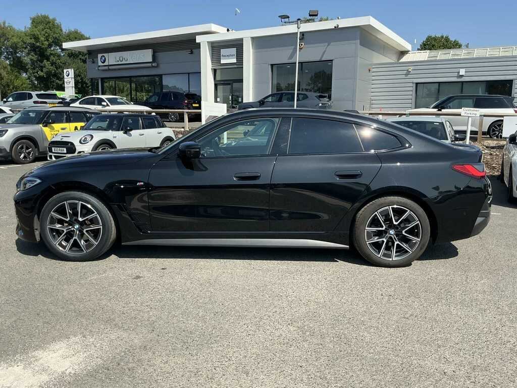 BMW 4 Series 420I M Sport Step BA73ZKU Black #3