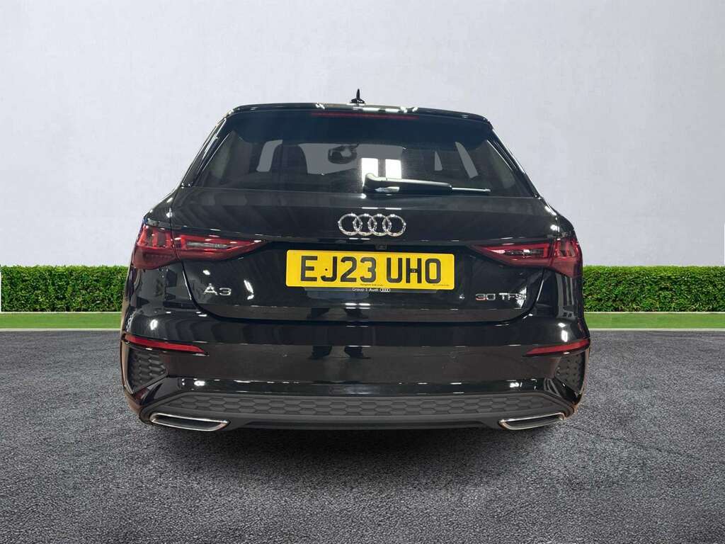 Audi A3 30 Tfsi S Line S Tronic Black #4