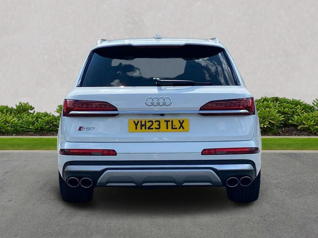 Audi Q7 4.0 Tfsi V8 Suv Tiptronic Quattro Euro White #4