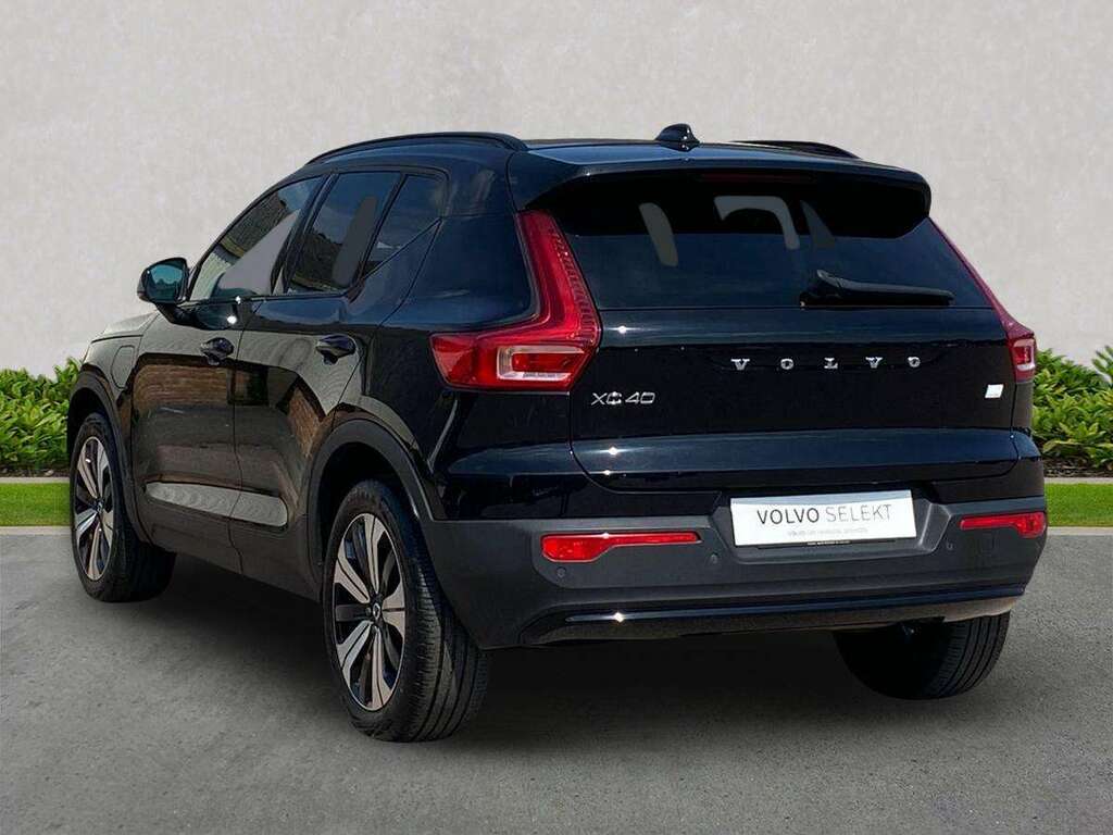 Volvo XC40 1.5 T5 Recharge Phev Ultimate Dark Black #2
