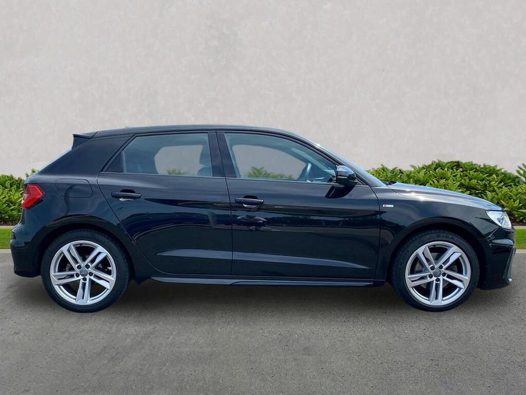 Audi A1 1.5 Tfsi 35 S Line Sportback S Tronic E Black #3