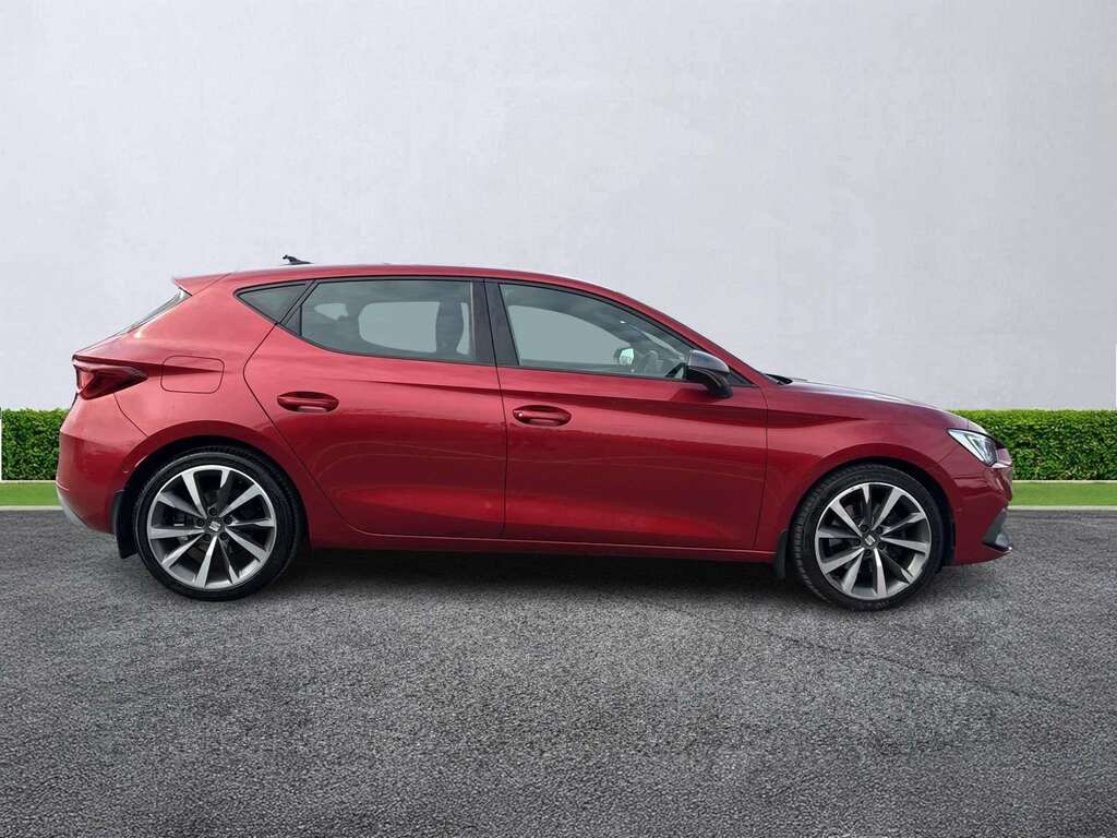 Seat Leon 1.5 Etsi 150 Fr First Edition Dsg Red #3